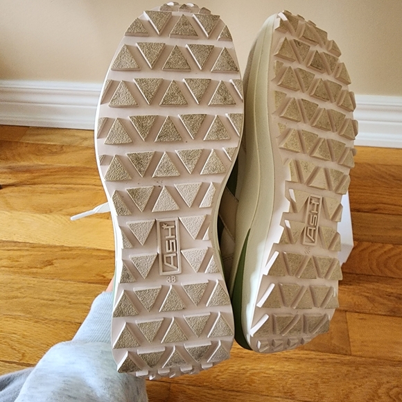 Ash athletic shoes 👟 - Picture 7 of 9